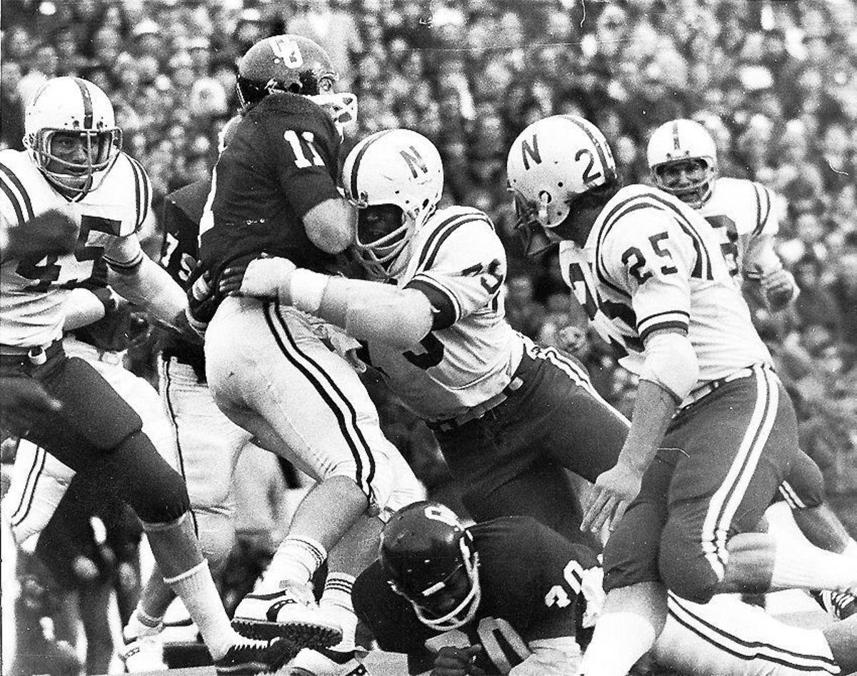 Rich Glover tacking Jack Mildrin